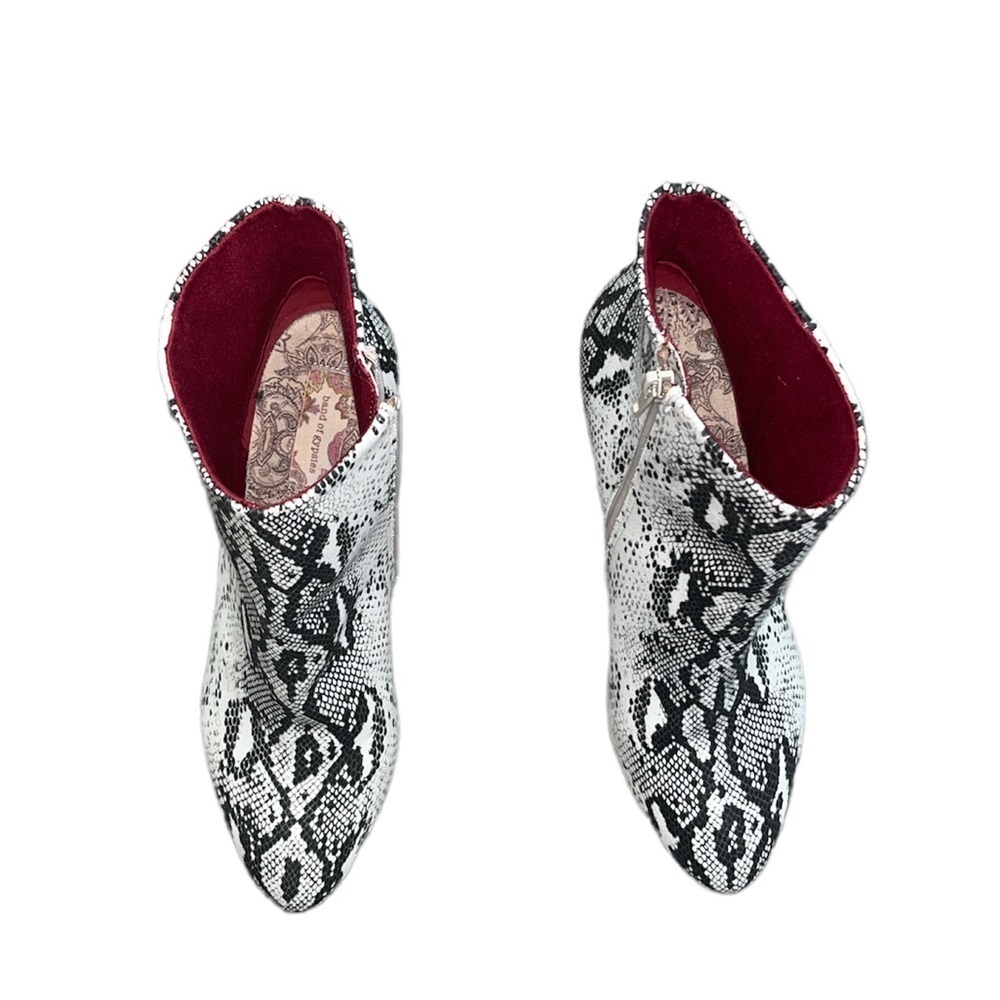 NWOT Band of Gypsies Andrea Snake Boot - Picture 2 of 5